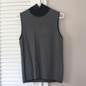 ✨Vintage Turtleneck Sleeveless Top • Size L✨